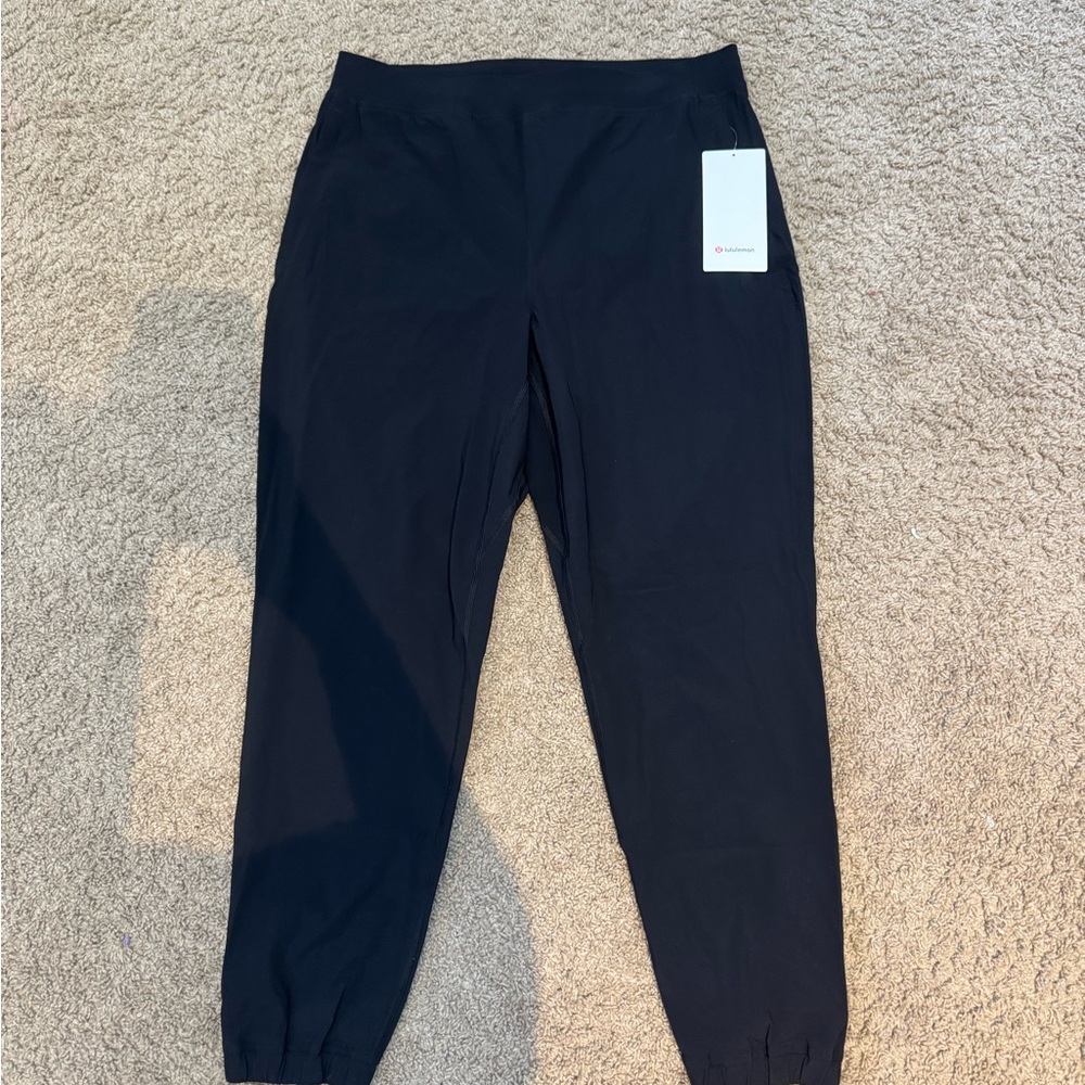 Lululemon black Adapt state joggers